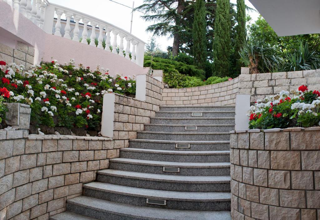 Hotel Vali Dramalj Цриквеница Экстерьер фото